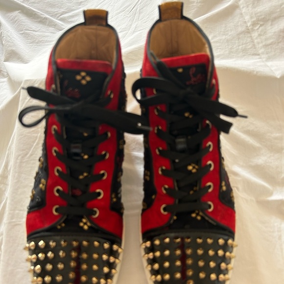 Beautiful authentic men’s high top studded sneakers by Louis Vuitton. Size 7. - Picture 2 of 6